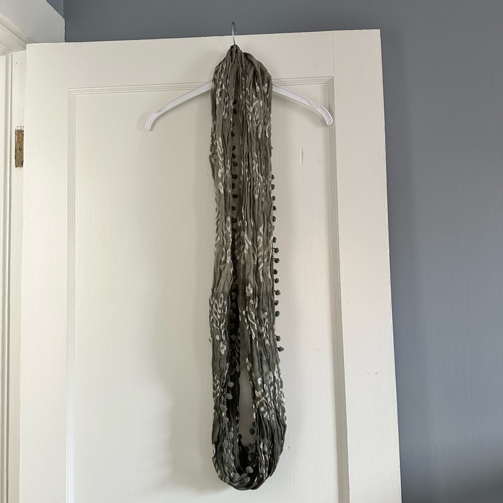 Gray & White Patterned Infinity Scarf